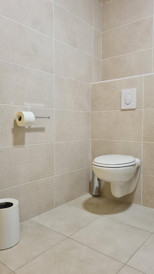 Le Maconnais Guest House Vinzelles المظهر الخارجي الصورة
