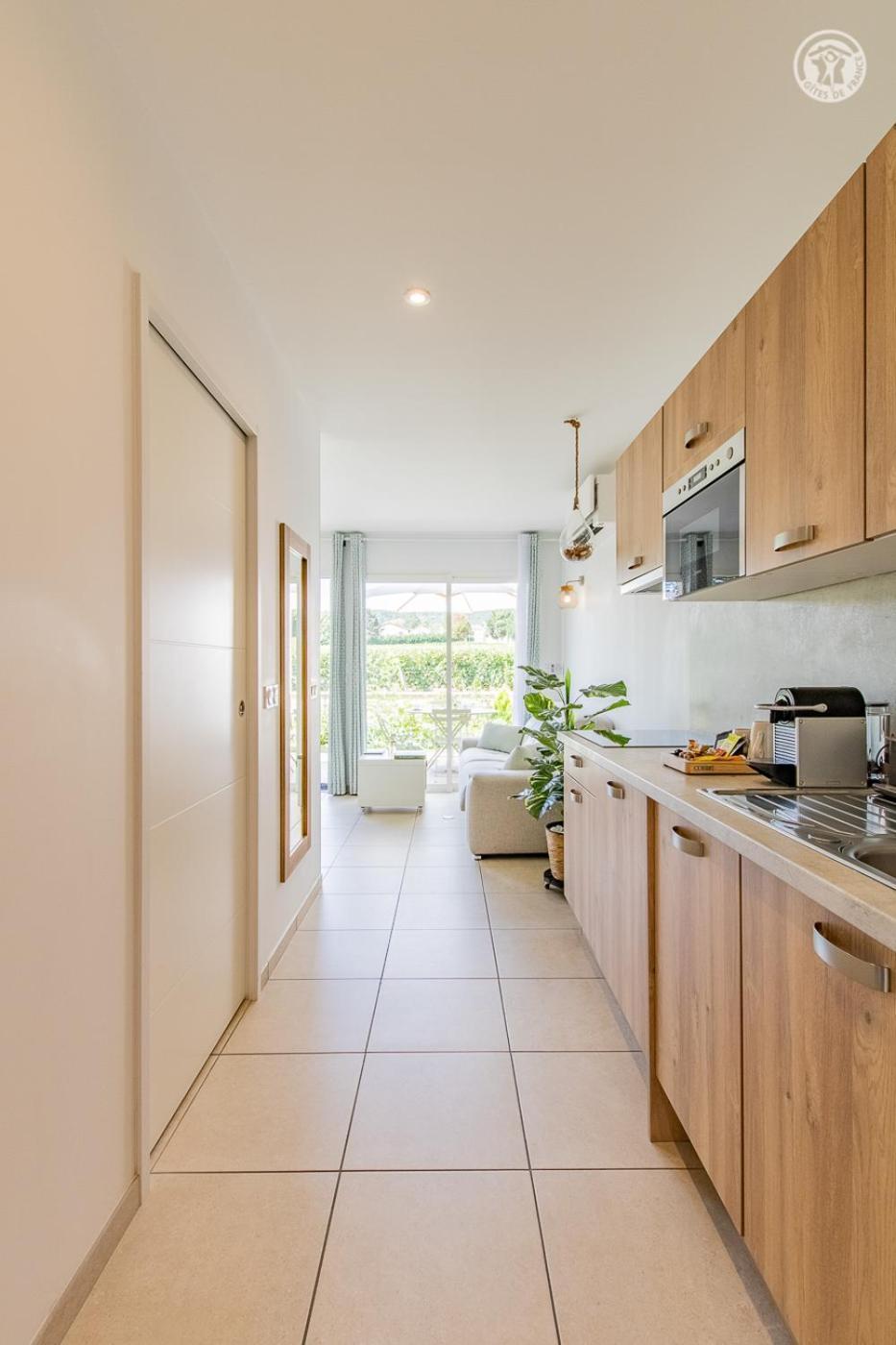Le Maconnais Guest House Vinzelles المظهر الخارجي الصورة